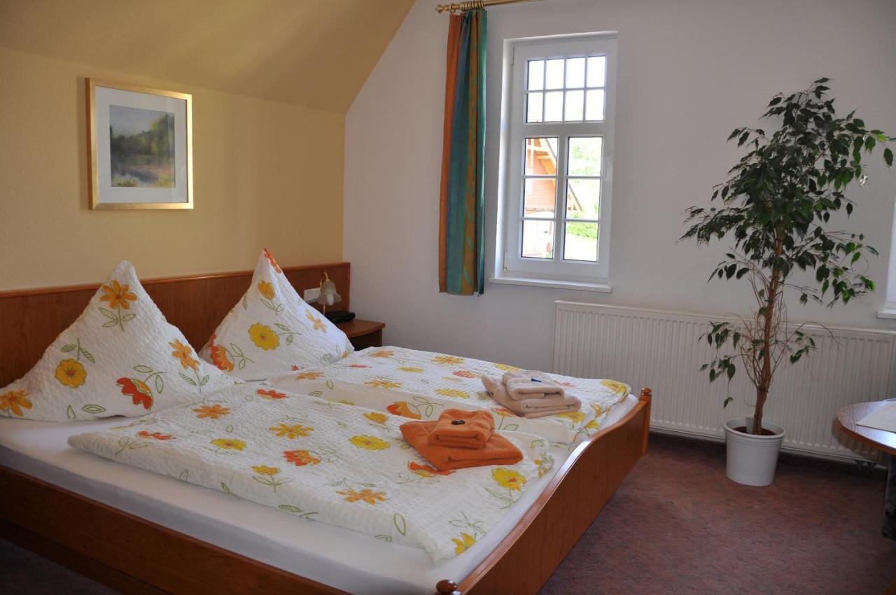 Gaststaette & Pension Waldschloesschen Oberhof  Exteriér fotografie