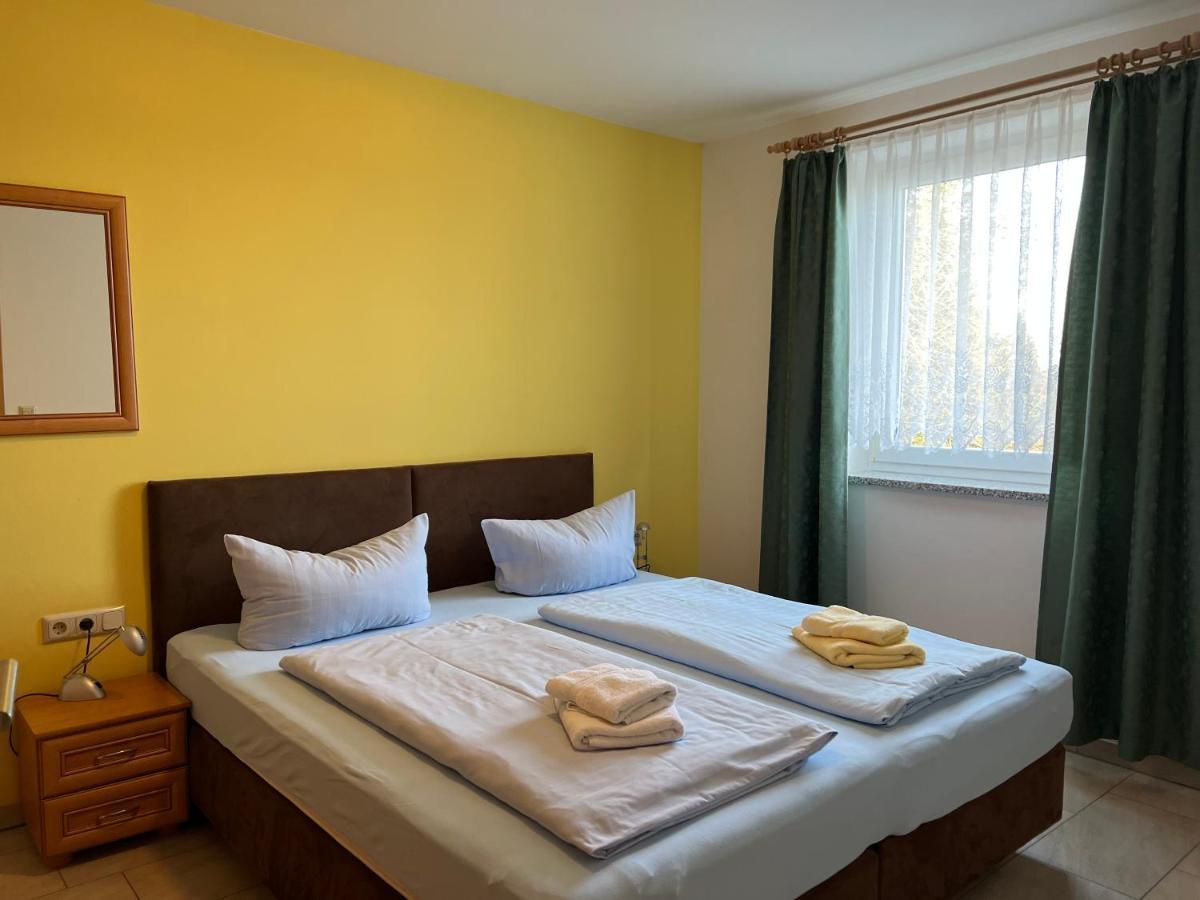Gaststaette & Pension Waldschloesschen Oberhof  Exteriér fotografie