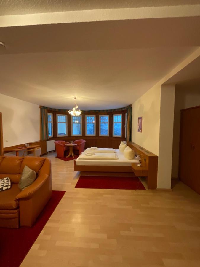 Gaststaette & Pension Waldschloesschen Oberhof  Exteriér fotografie