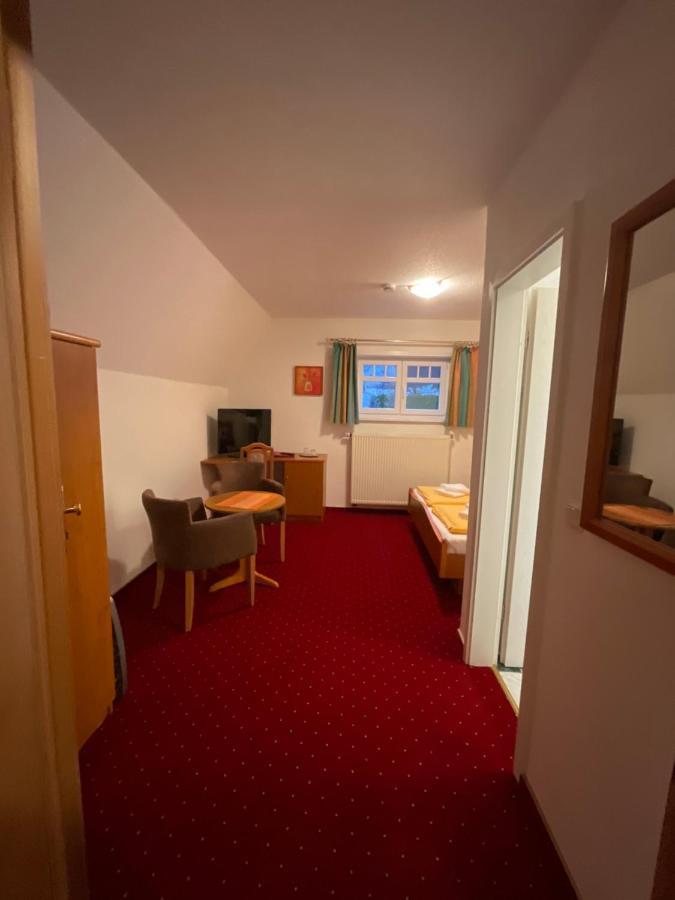 Gaststaette & Pension Waldschloesschen Oberhof  Exteriér fotografie
