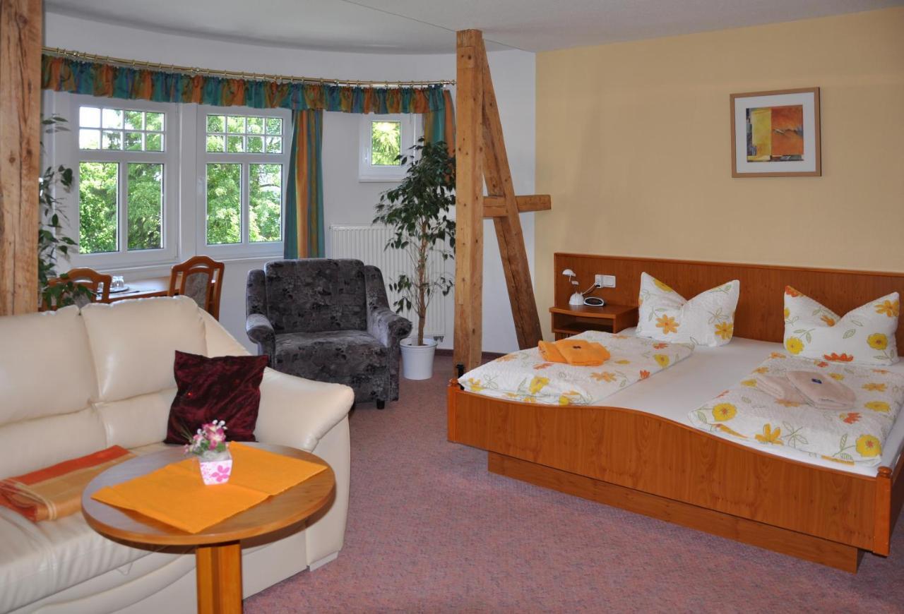 Gaststaette & Pension Waldschloesschen Oberhof  Exteriér fotografie